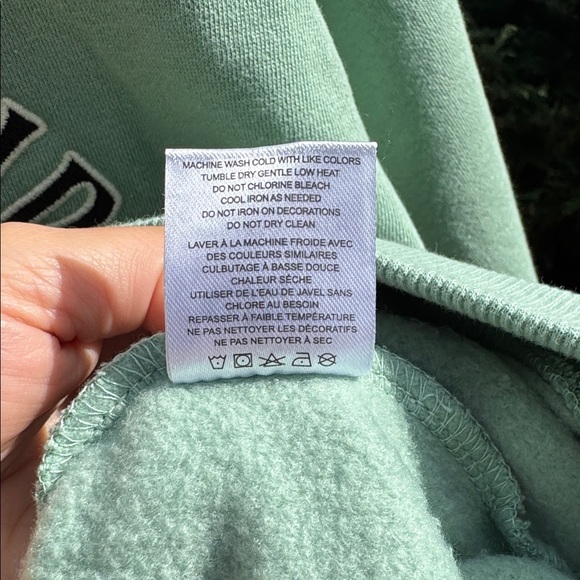 😍 PARKS PROJECT X PEANUTS SNOOPY FLEECE CREW TOP - Picture 11 of 16